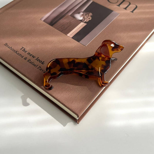 ACCITY Dachshund hair clip featuring a cute dog-shaped design, perfect for adding playful charm to hairstyles.