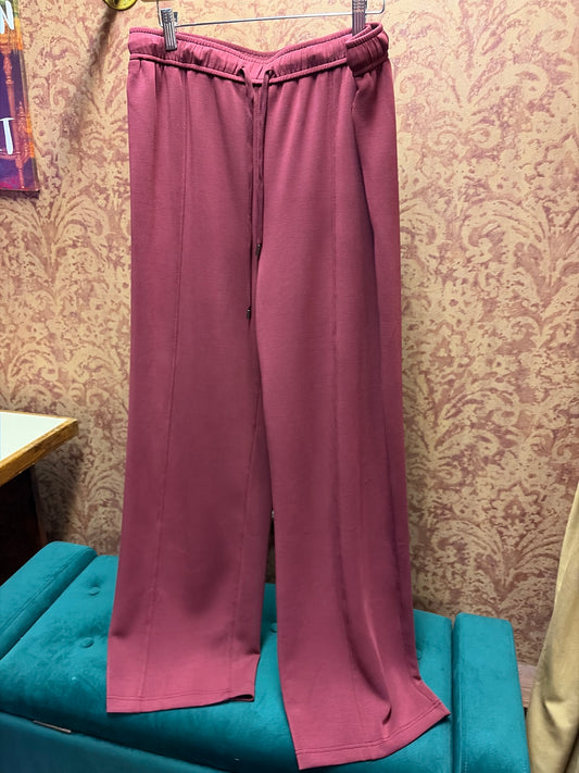 Rosewood Skies Are Blue bottoms, stylish and comfortable rose-colored pants, casual wear for women with a relaxed fit.