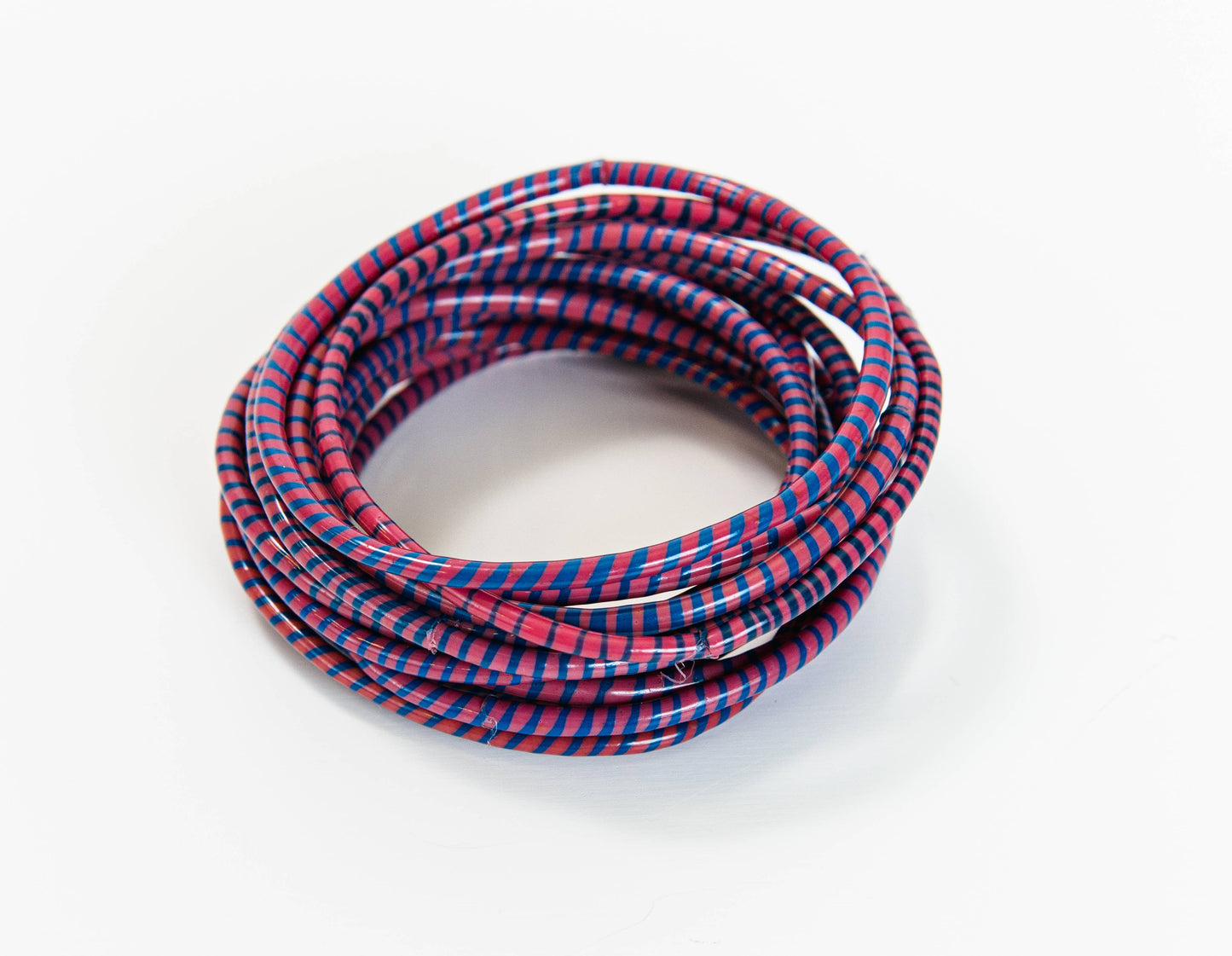 Shell pink beach bangles bracelet by BECASA featuring layered shell accents and a stylish beach-inspired design.