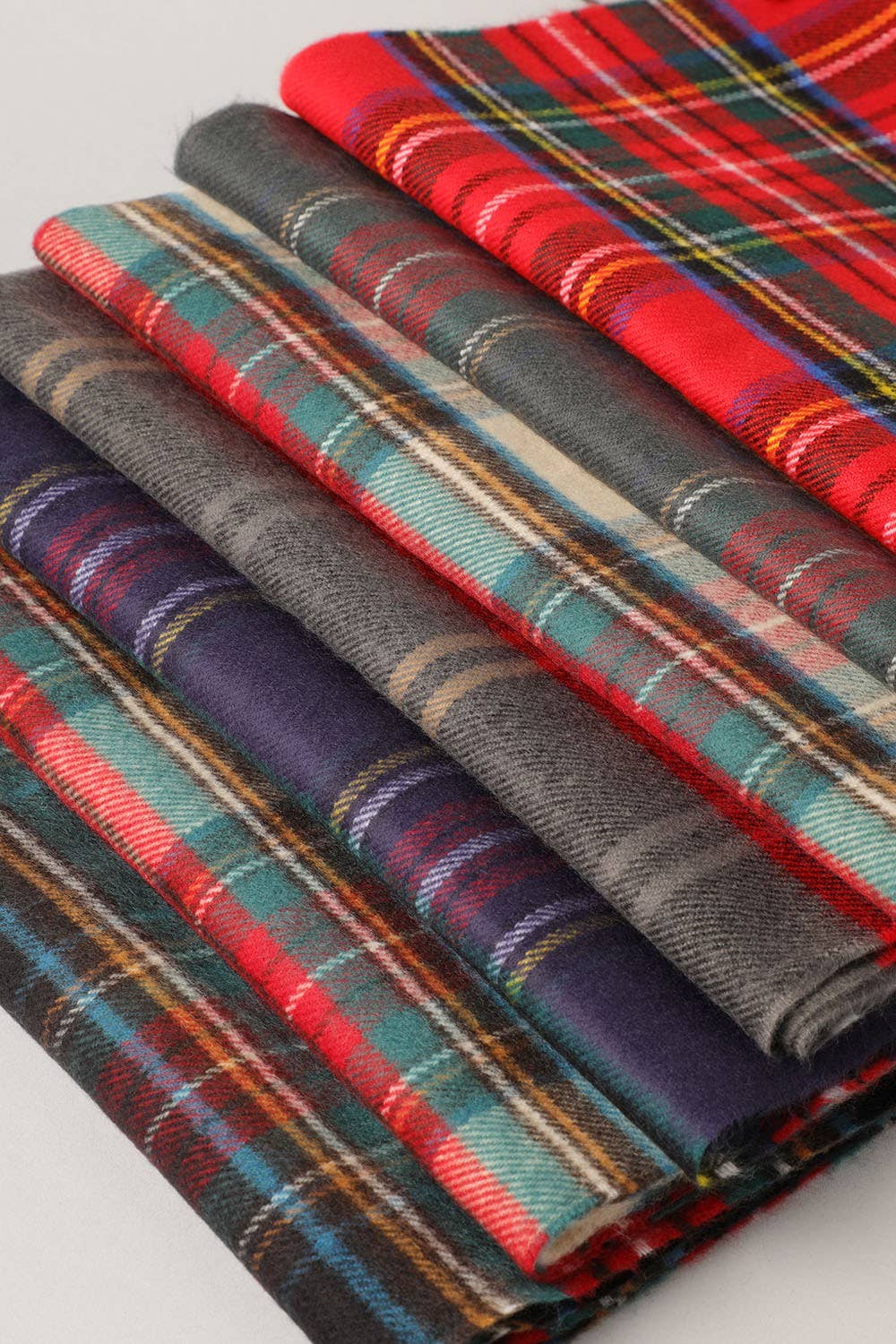 Fashion City tartan plaid muffler scarf with classic red and black checkered pattern, cozy and stylish for winter wear.