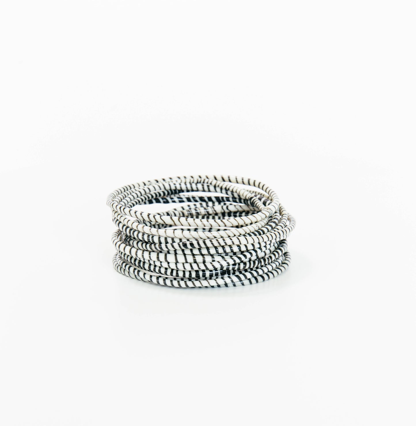 Beaded beach bangles bracelet with pearl accents by BECASA, featuring natural shell and pearl details on a stretch cord.