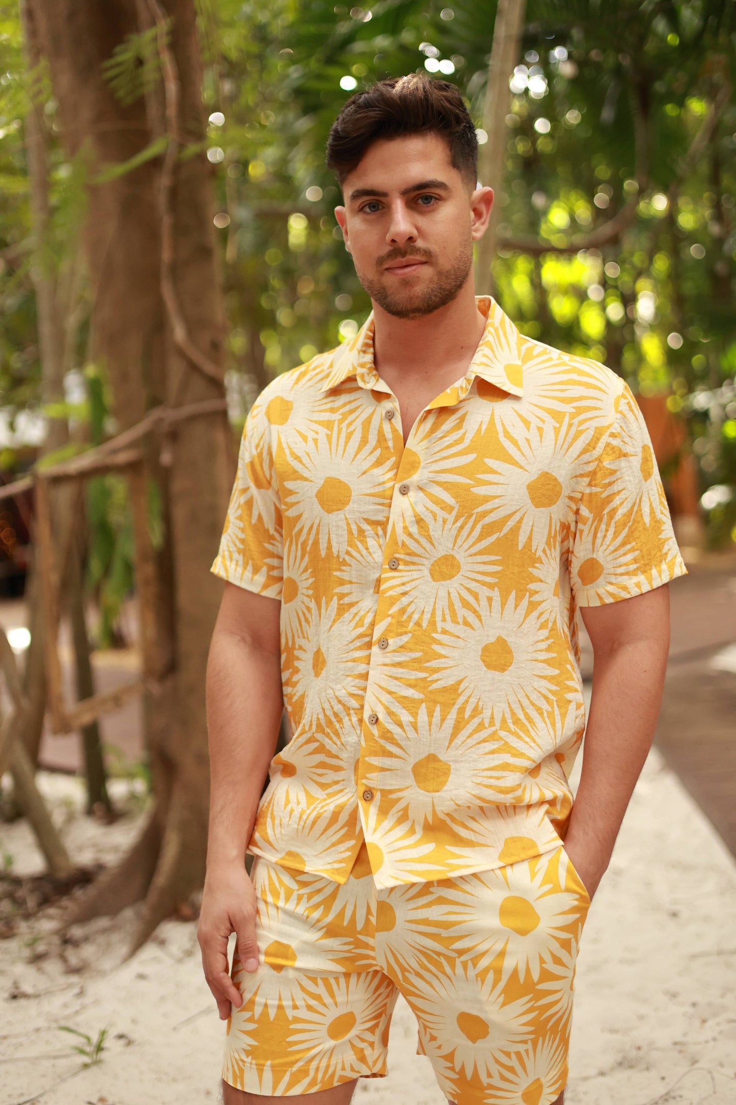 YELLOW LINEN PRINTED SHORTS