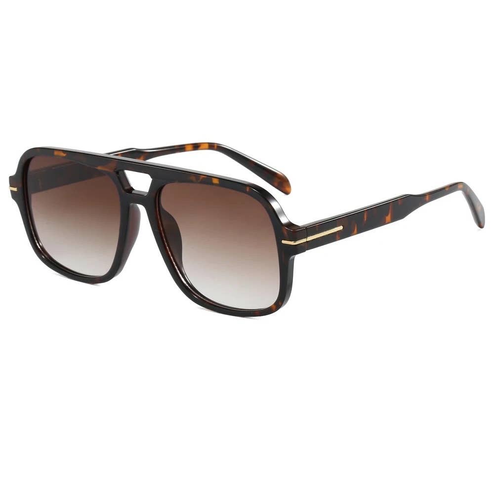 Pretty Simple Natalie oversized aviator sunglasses with large lenses and metal frames, stylish and trendy eyewear.