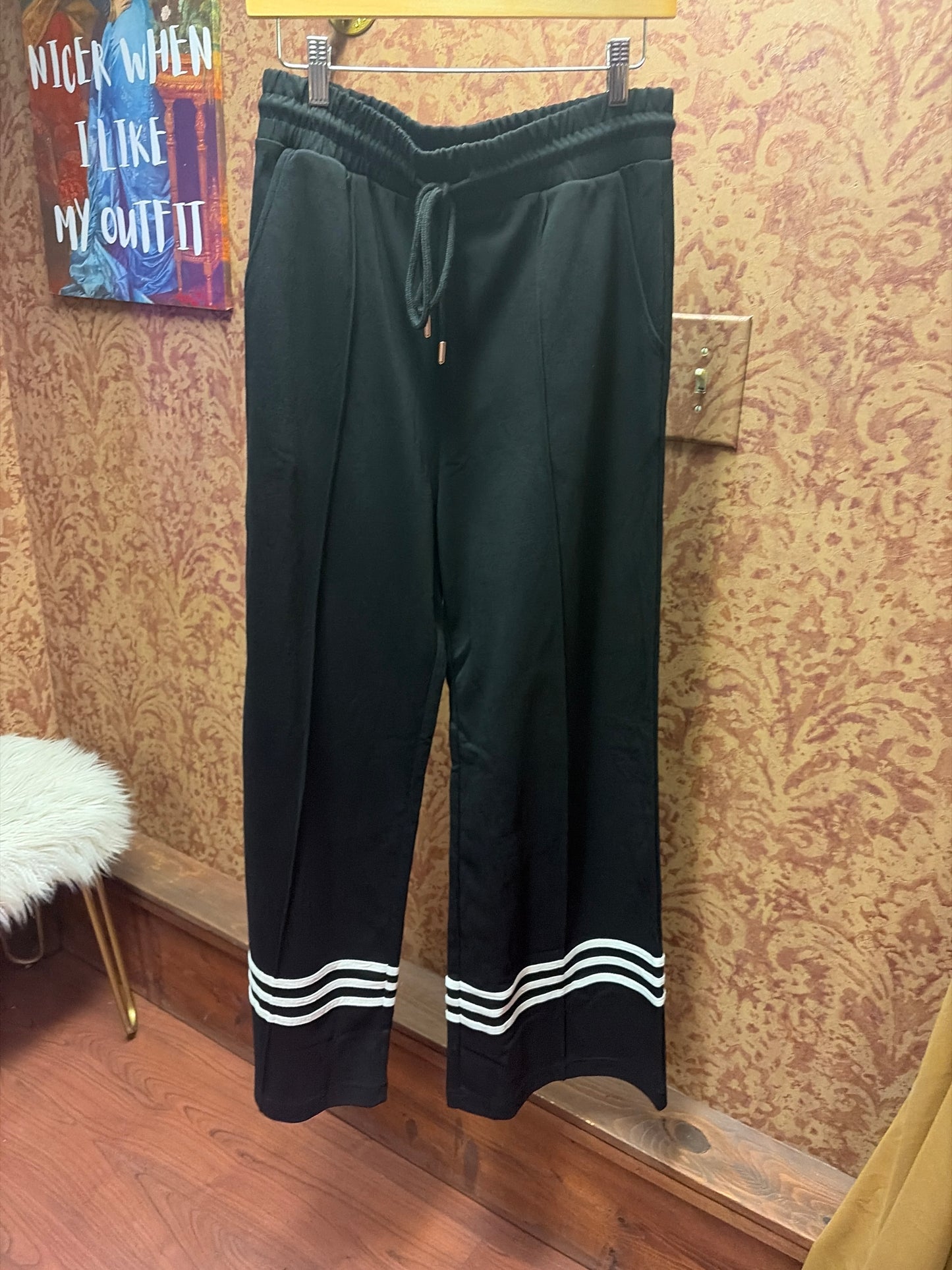 Entro sailor pants in navy blue featuring a high waist and wide-leg design, displayed flat on a white background.