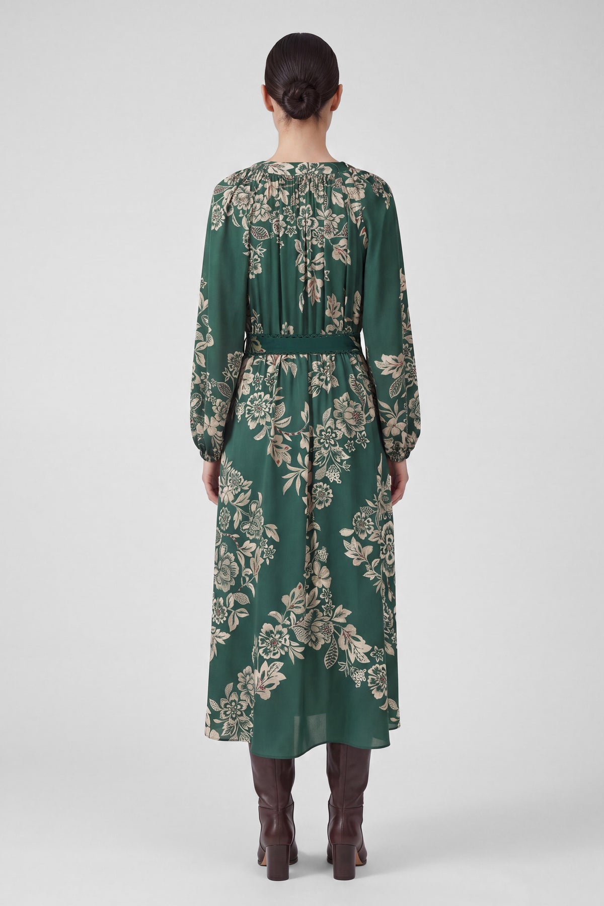 Hunter green maxi dress by Current Air, flowing fabric, sleeveless design, full length, perfect for casual or formal occasions.