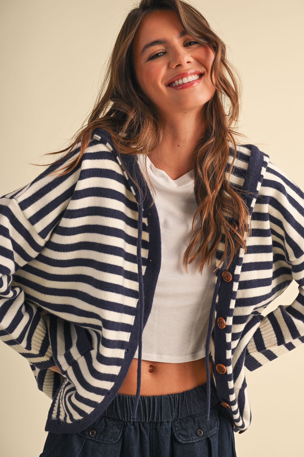 KLESIS knit hoodie with colorful striped pattern, cozy sweater with long sleeves and hood, casual and stylish streetwear.