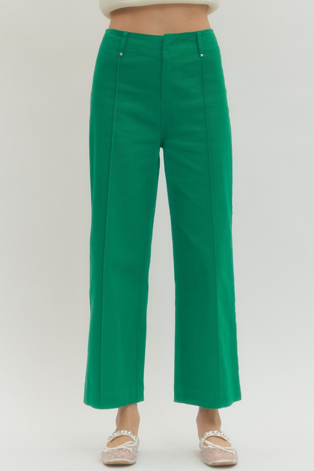 Entro Mrs. Green Jeans featuring classic blue denim, slim fit design, and five-pocket styling for a casual, stylish look.