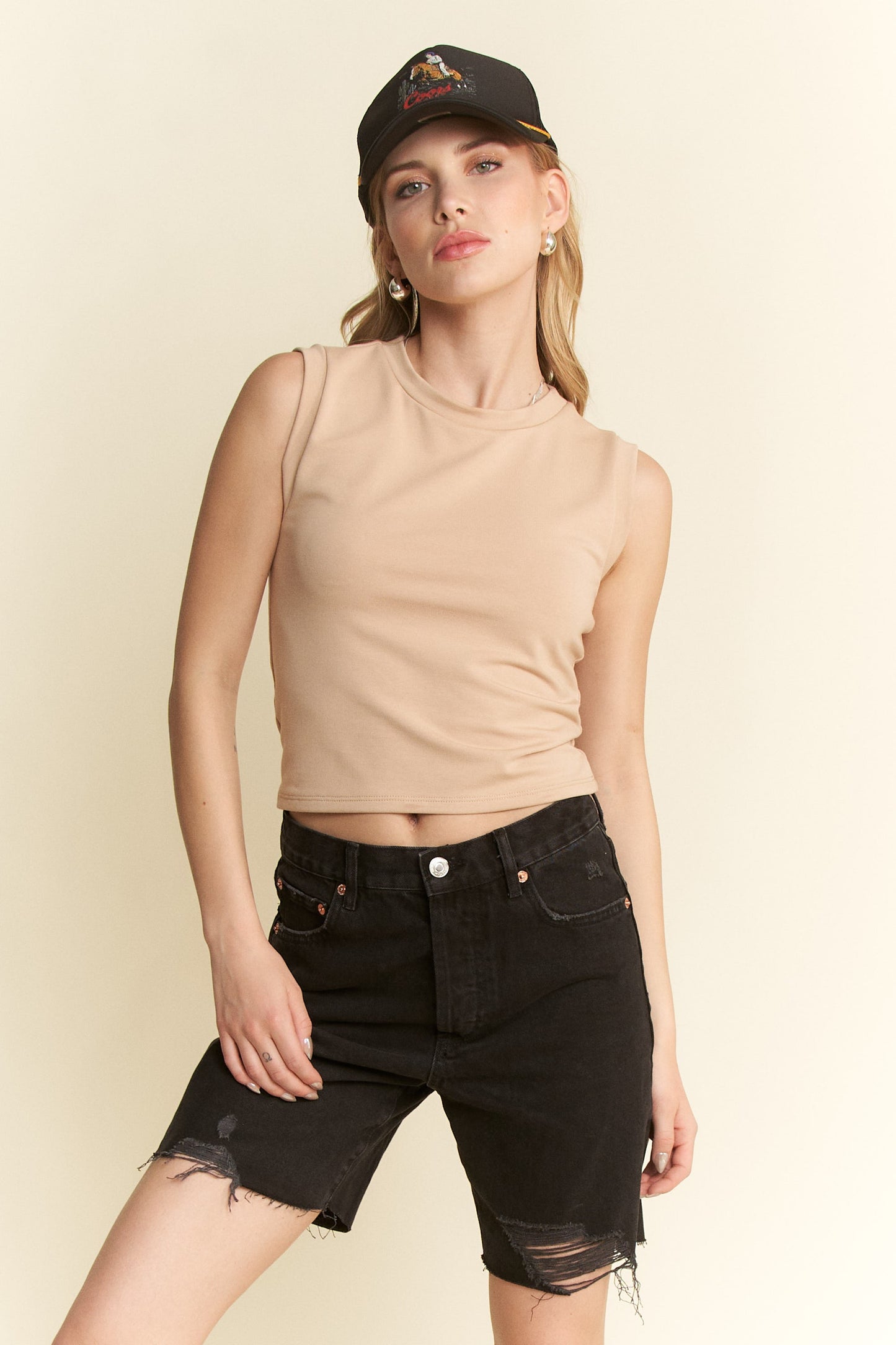 SOLID TANK SLEEVELESS TOP