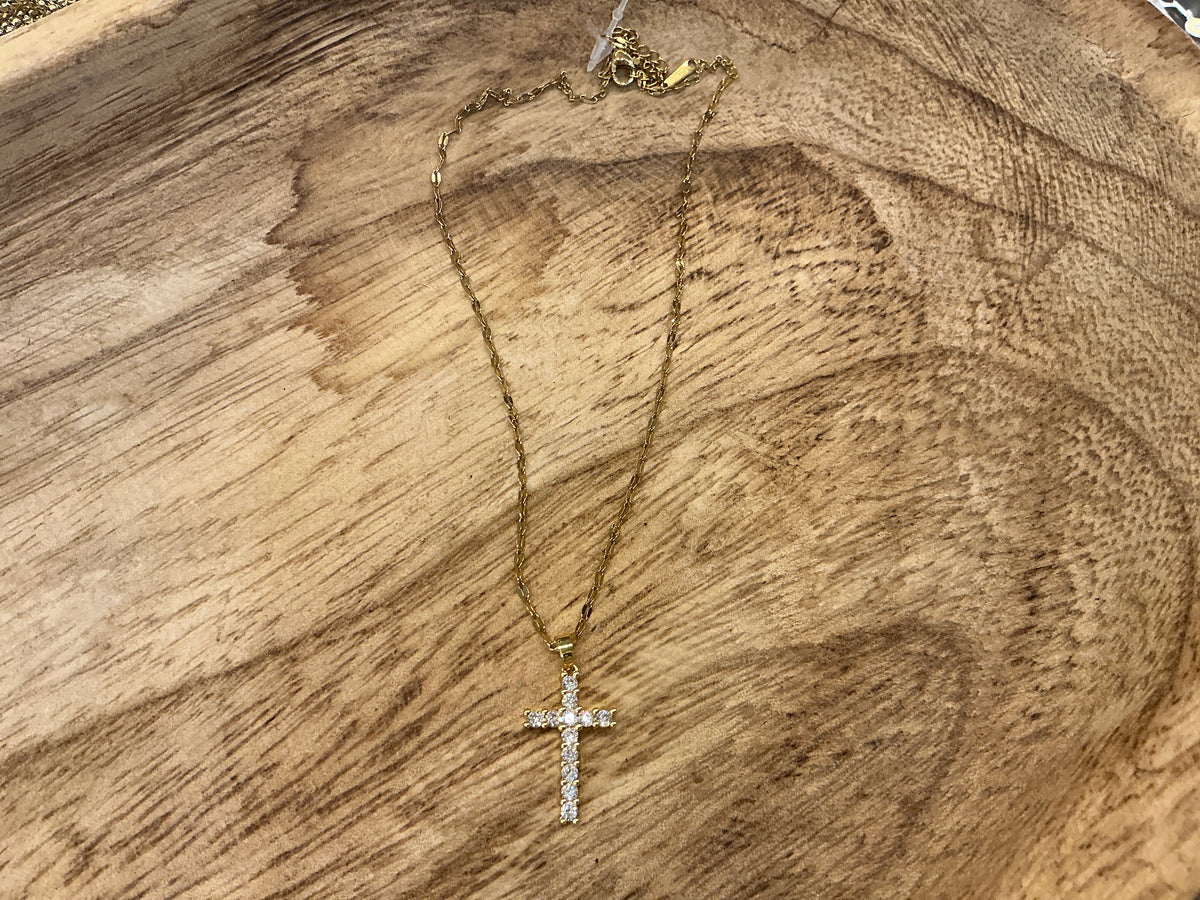 SPARKLE CROSS NECKLACE