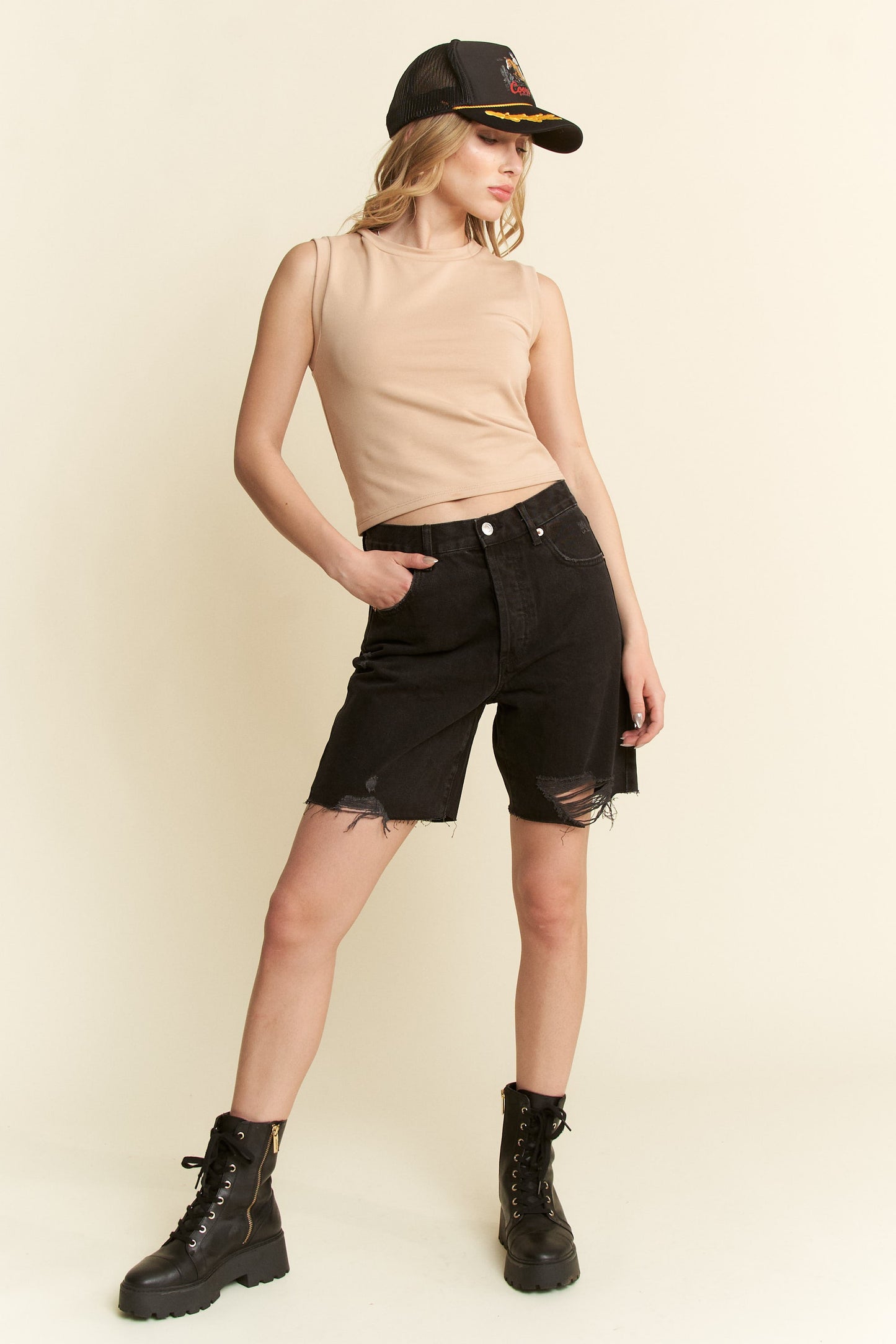 SOLID TANK SLEEVELESS TOP